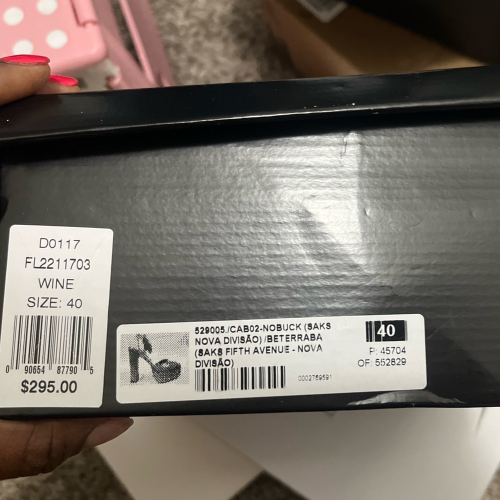 NWT SAKS FIFTH AVENUE NOVA PUMPS